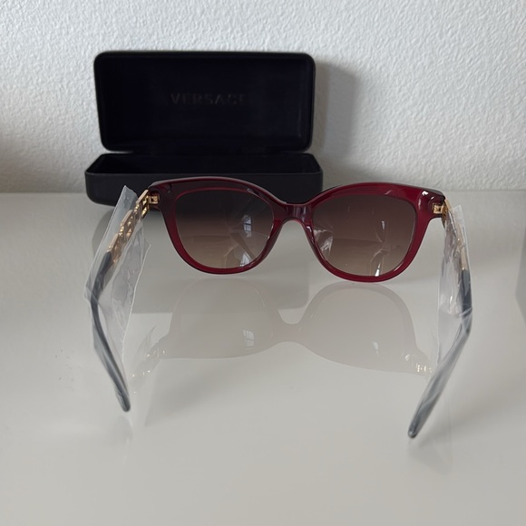 Versace Bordeaux Red Cat Eye Sunglasses VE4394 - Picture 5 of 13